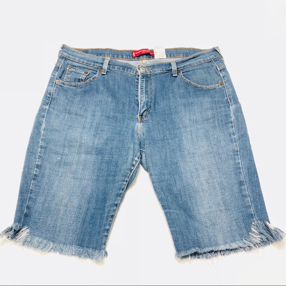 Levi’s Bermuda Fringe Denim Shorts Size 14M EUC